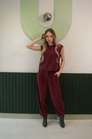 Kolsuz Bluz & Bağcıklı Pantolon Takımı – Bordo