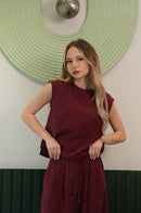 Kolsuz Bluz & Bağcıklı Pantolon Takımı – Bordo