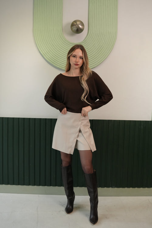 Kayık Yaka Uzun Kollu Bluz – Kahverengi