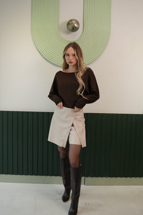 Kayık Yaka Uzun Kollu Bluz – Kahverengi