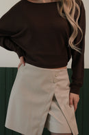 Asimetrik Düğme Detaylı Mini Etek – Bej