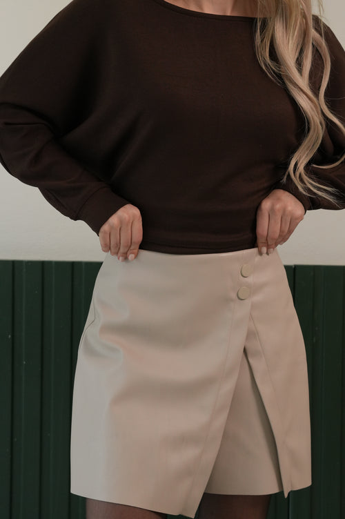 Kayık Yaka Uzun Kollu Bluz – Kahverengi