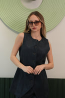 Düğmeli Kolsuz Yelek & Mini Etek Takımı – Lacivert