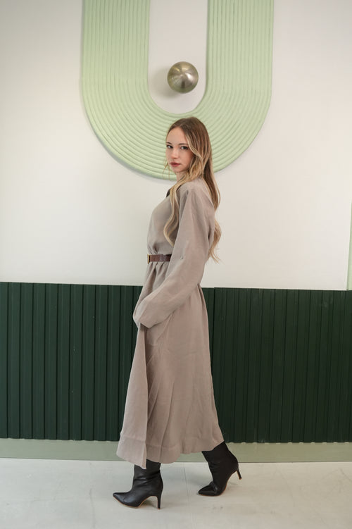 Kemer Detaylı Bej Gömlek Elbise