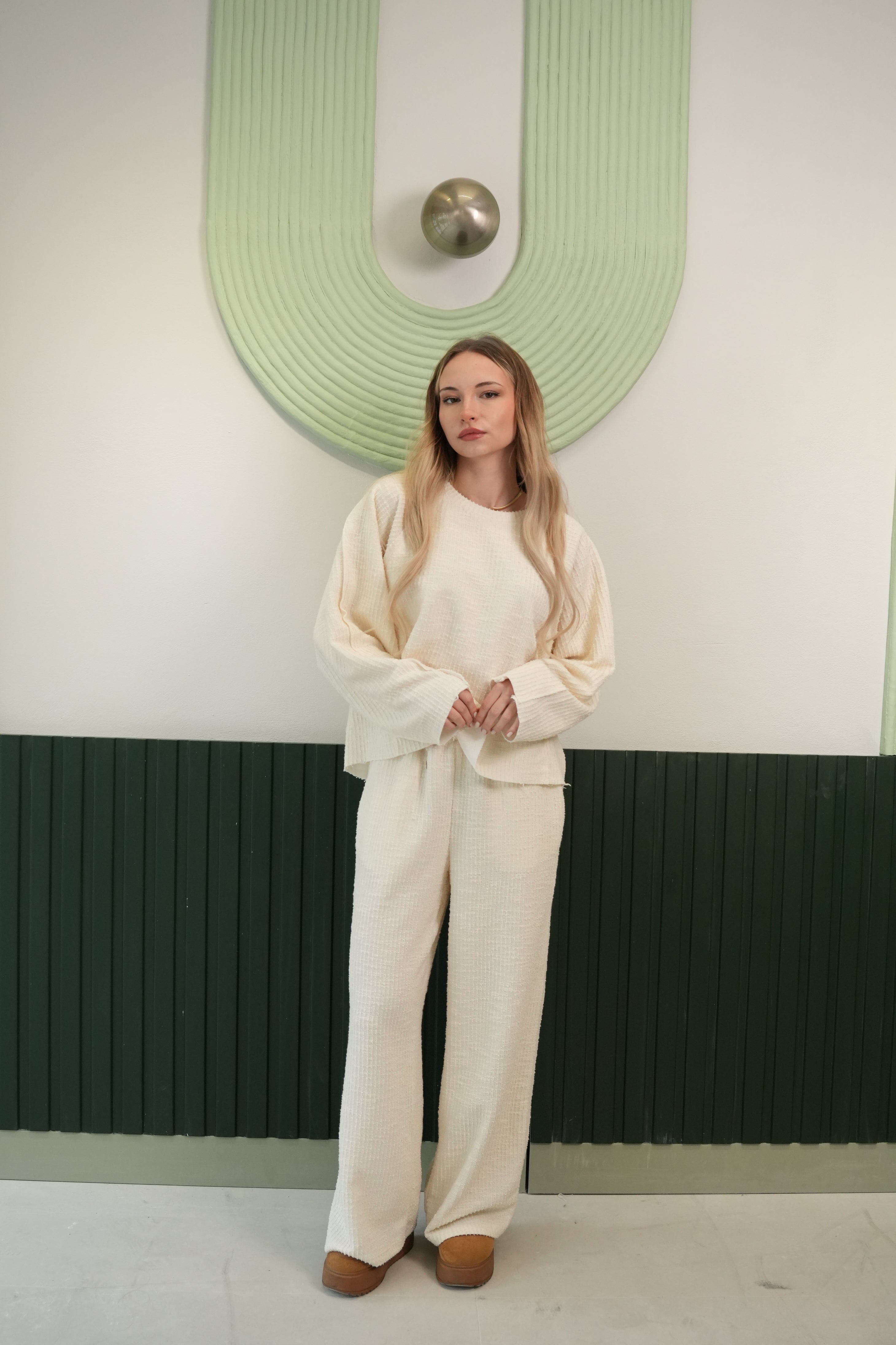 Dokulu Bluz & Bol Paça Pantolon Takım - Krem