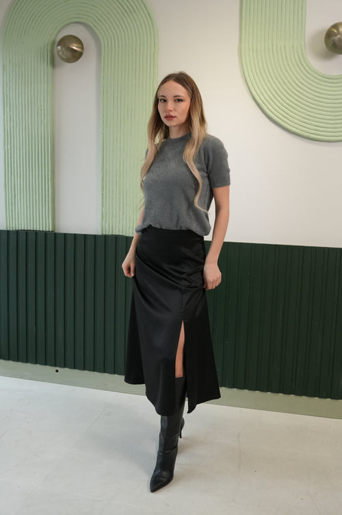 Yırtmaçlı Saten Midi Etek