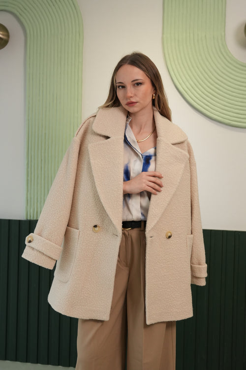 Kadın Bej Buklet Dokulu Oversize Ceket - Kruvaze Yaka Çift Düğmeli Kaşe Ceket