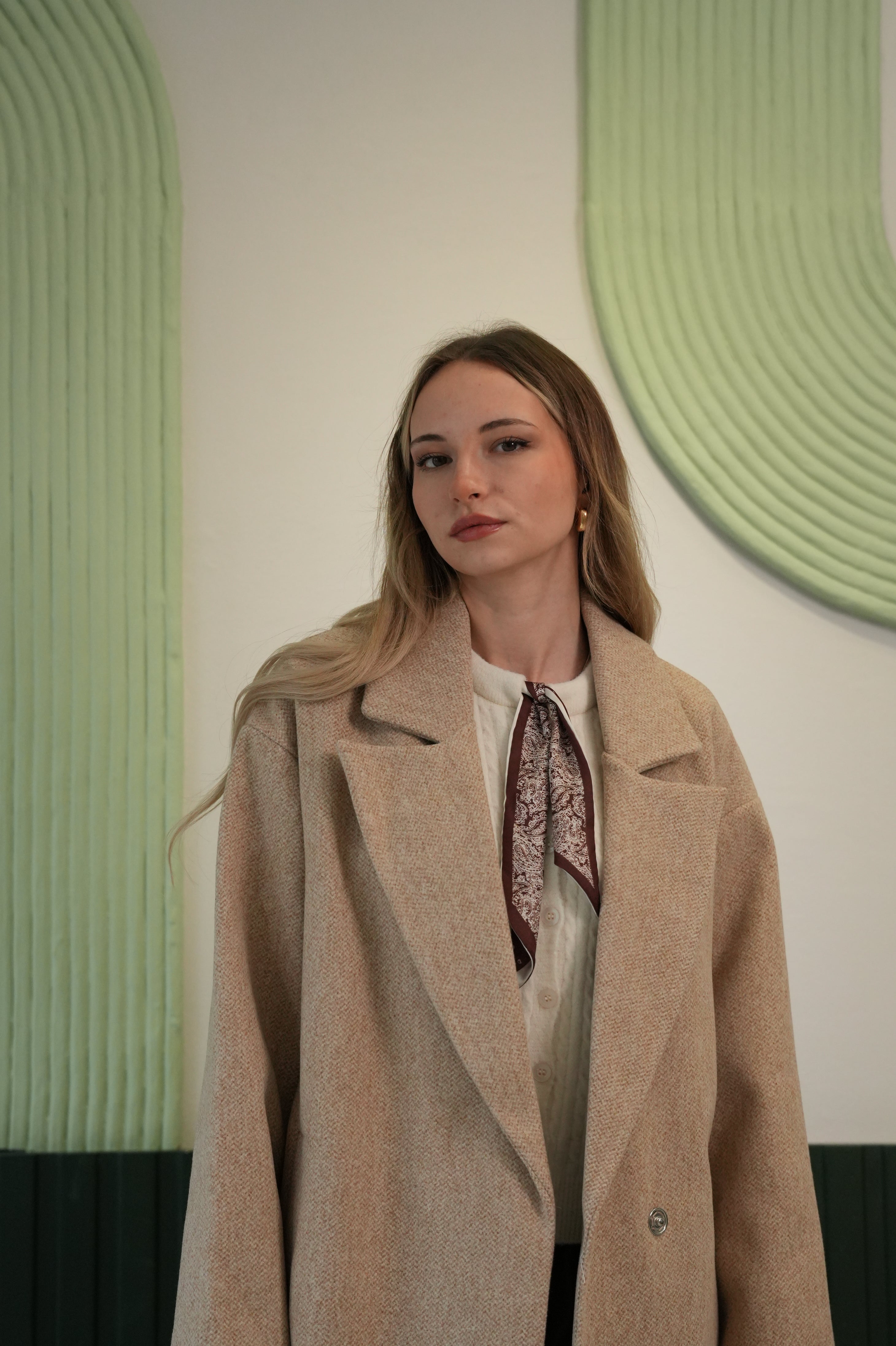 Oversize Kesim Geniş Yaka Tek Düğmeli Kaban - Vizon