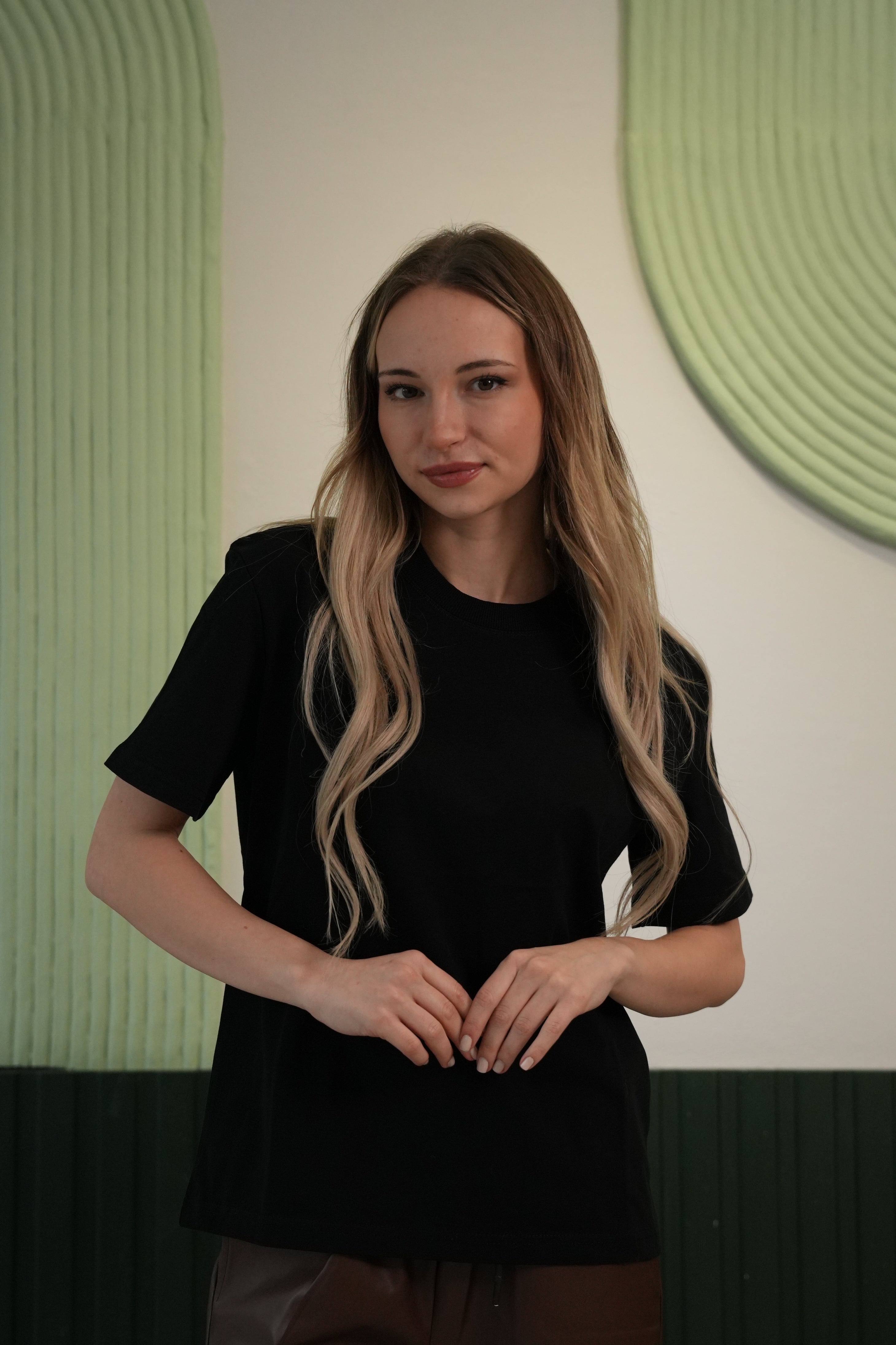 Kadın Basic Düz Kesim Kısa Kollu Tişört – Siyah