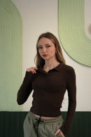 Kadın Polo Yaka Uzun Kollu Slim Fit Bluz – Kahverengi