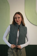 Dik Yaka Kapitoneli Crop Şişme Yelek - Haki