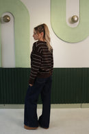 V Yaka Çizgili Triko Kazak – Kahverengi