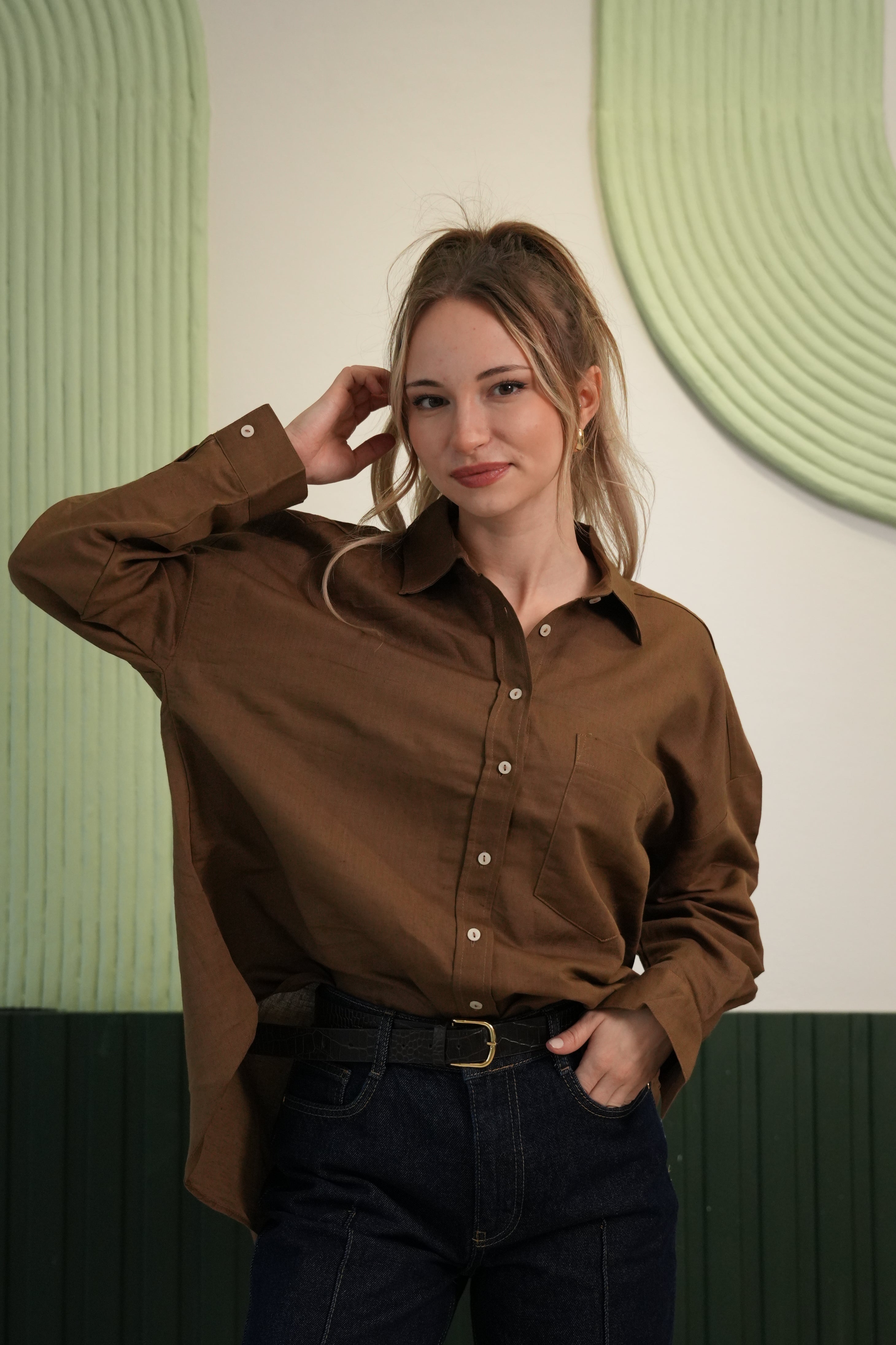 Oversize Kesim Tek Cepli Klasik Yaka Gömlek - Kahve