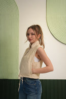 Dik Yaka Kapitoneli Crop Şişme Yelek - Krem