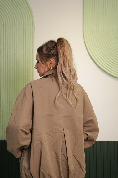 Oversize Düğmeli Bej Mont