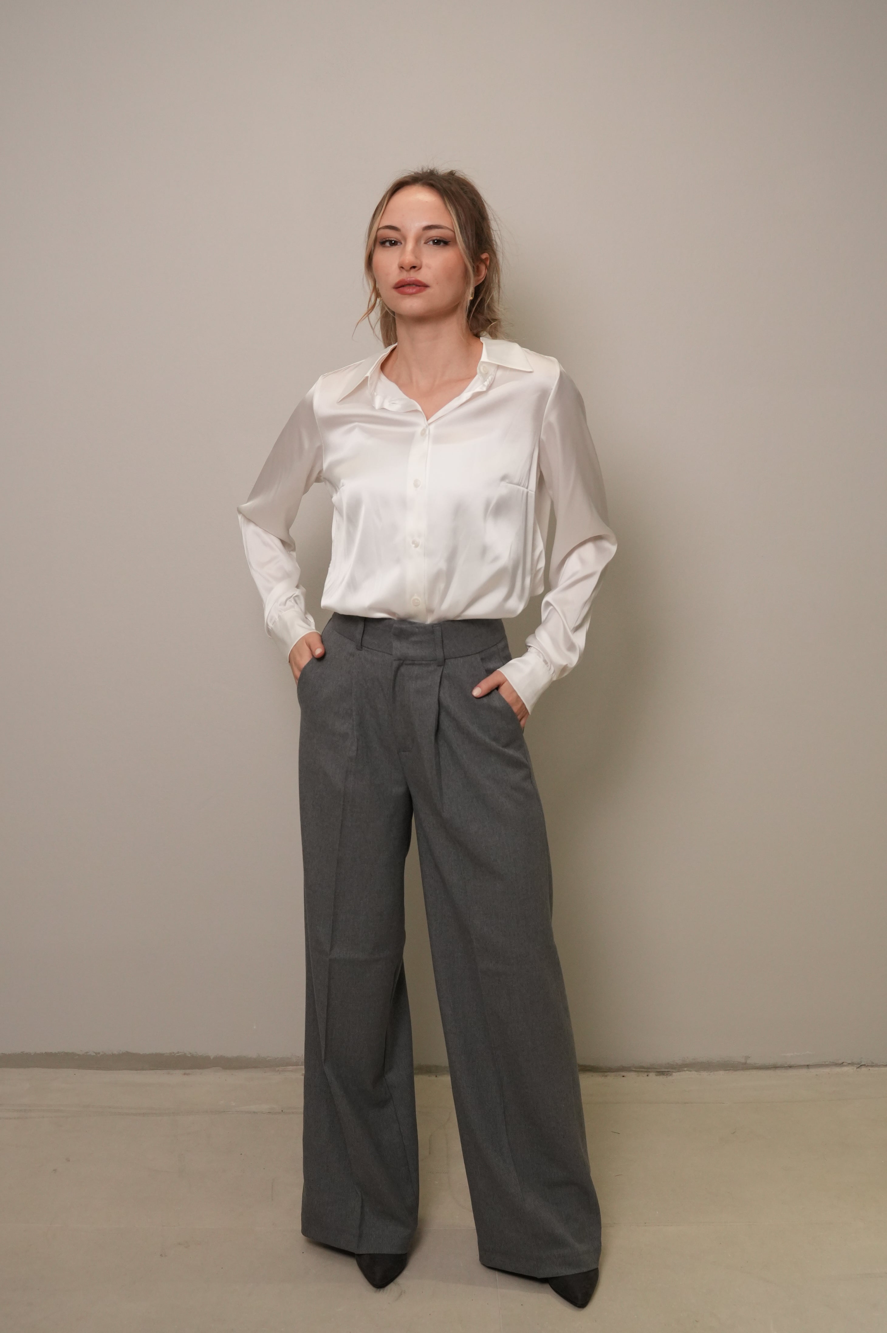 Saten Dokulu Ekru Oversize Gömlek