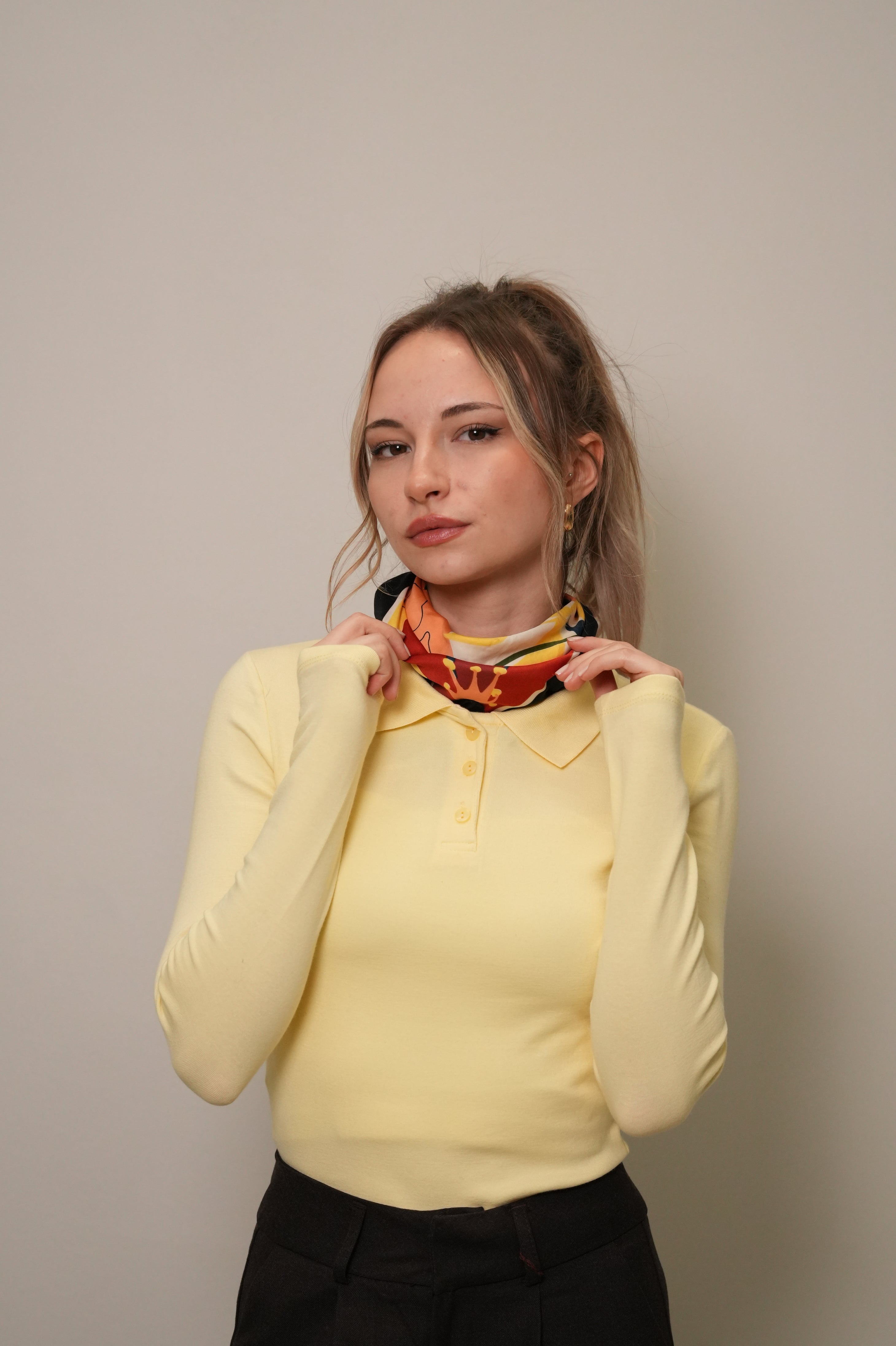 Kadın Sarı Polo Yaka Uzun Kollu Slim Fit Bluz