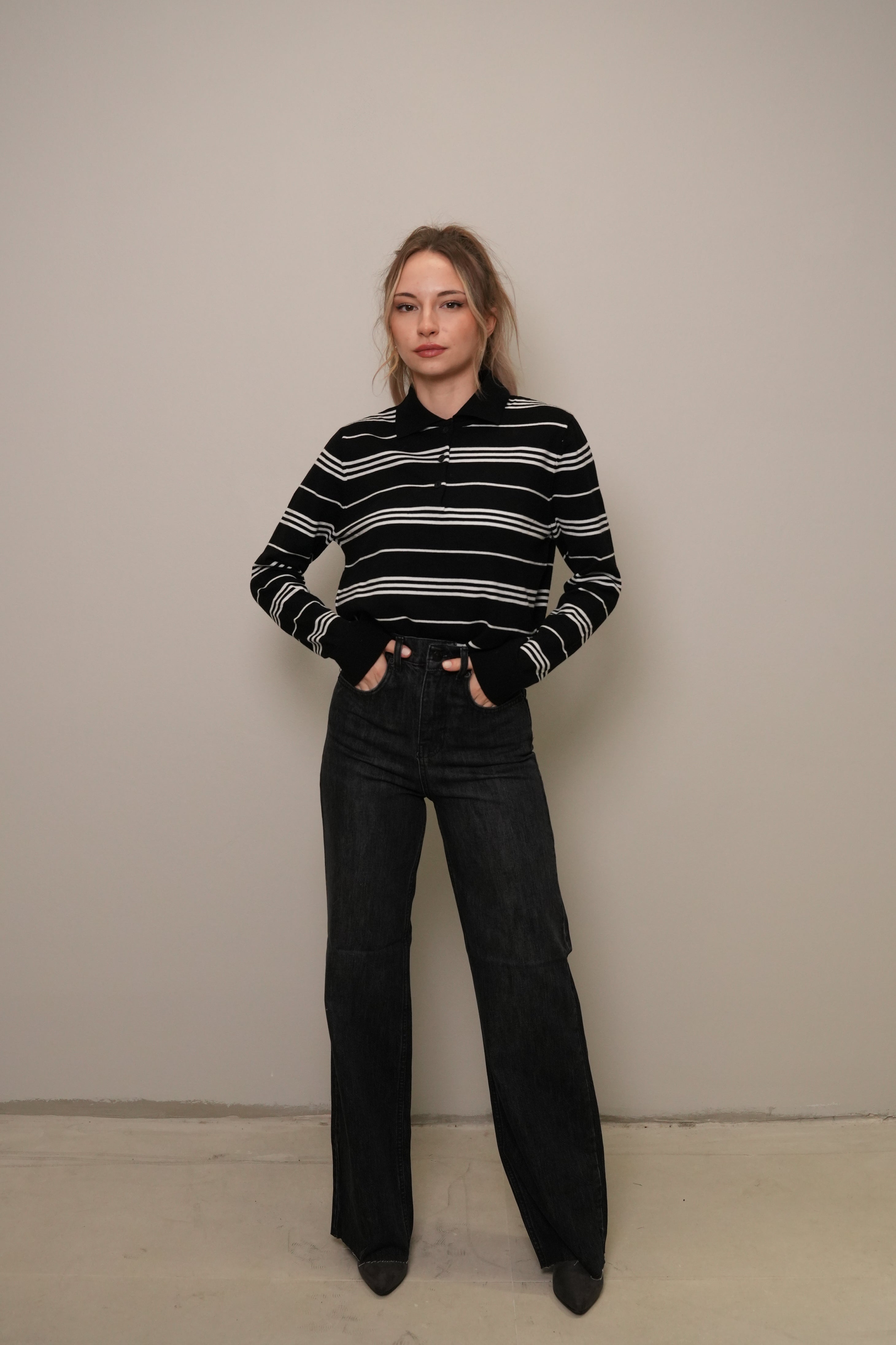 Çizgili Polo Yaka Triko Bluz – Siyah