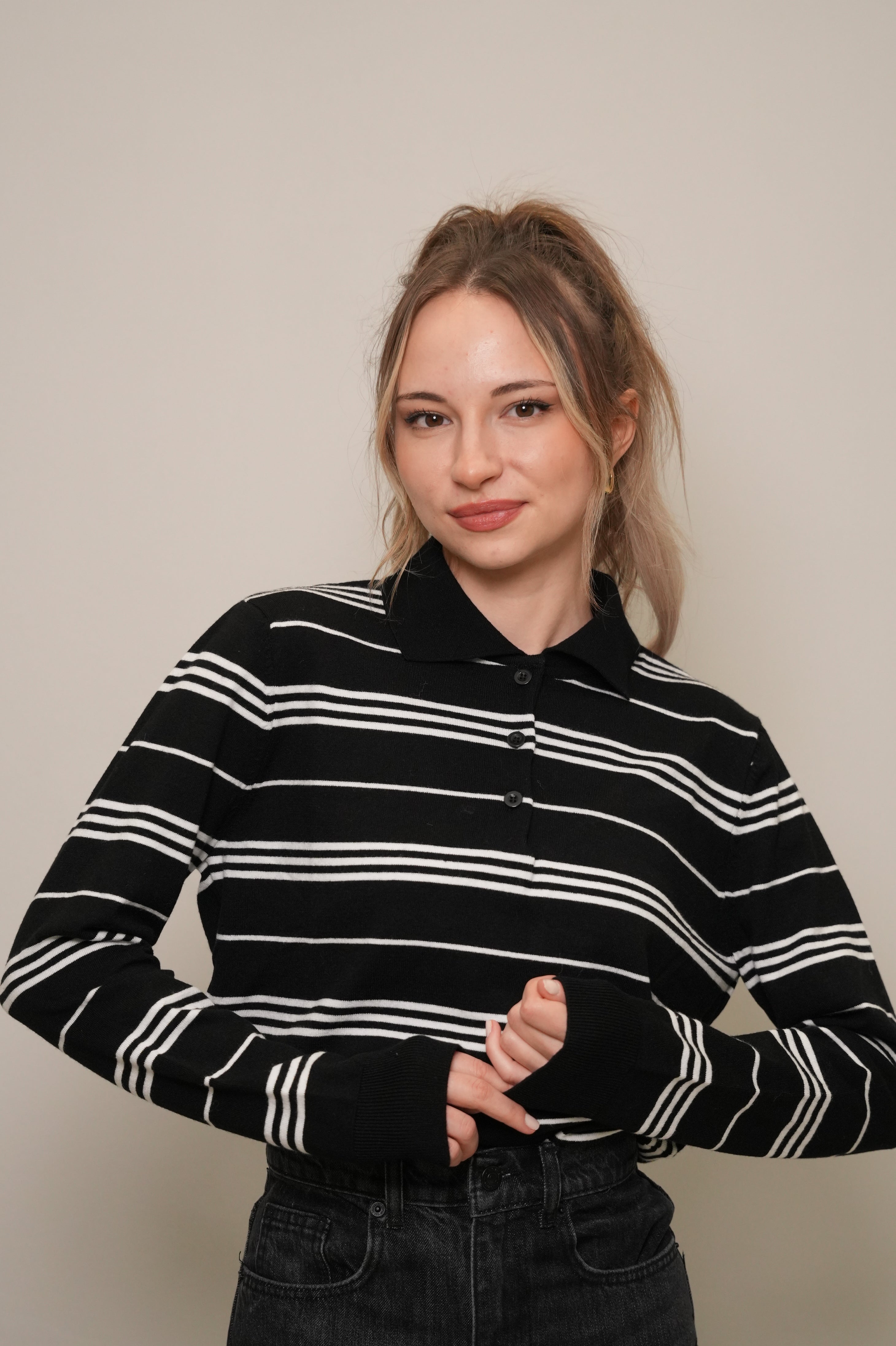 Çizgili Polo Yaka Triko Bluz – Siyah