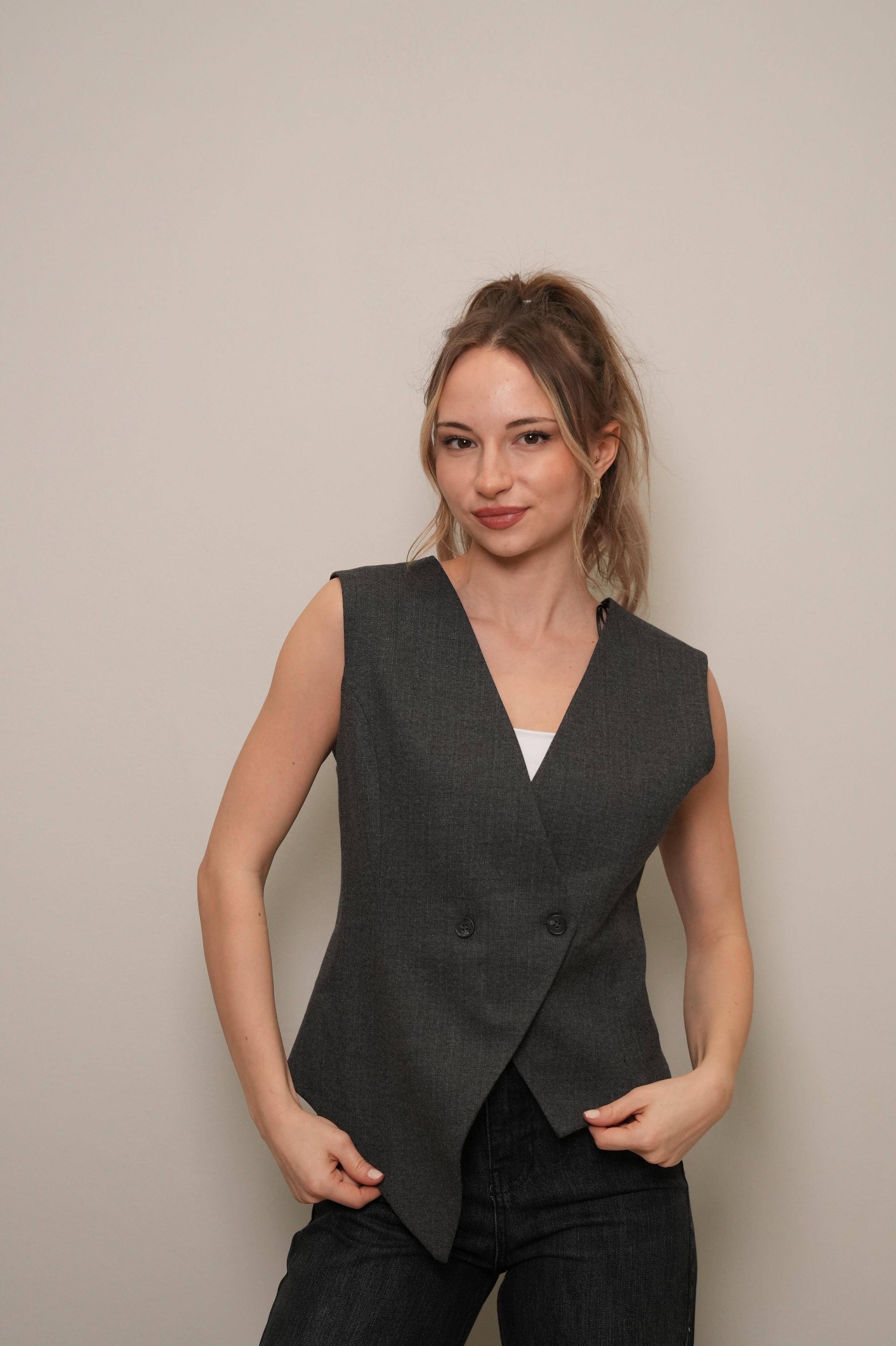 Antrasit Kruvaze V Yaka Kolsuz Yelek