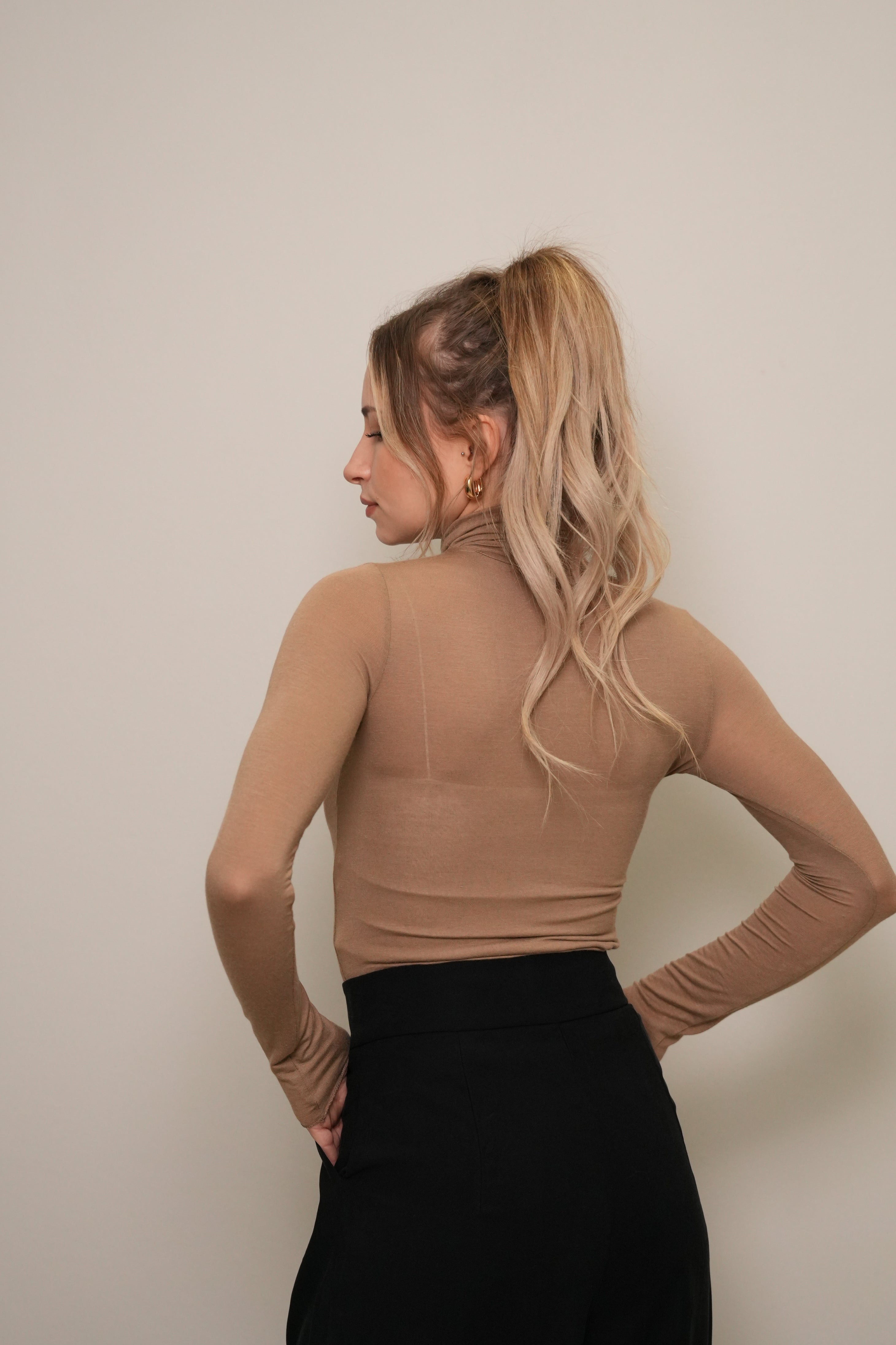 Vizon Boğazlı Parmak Geçirmeli İnce Dokulu Badi