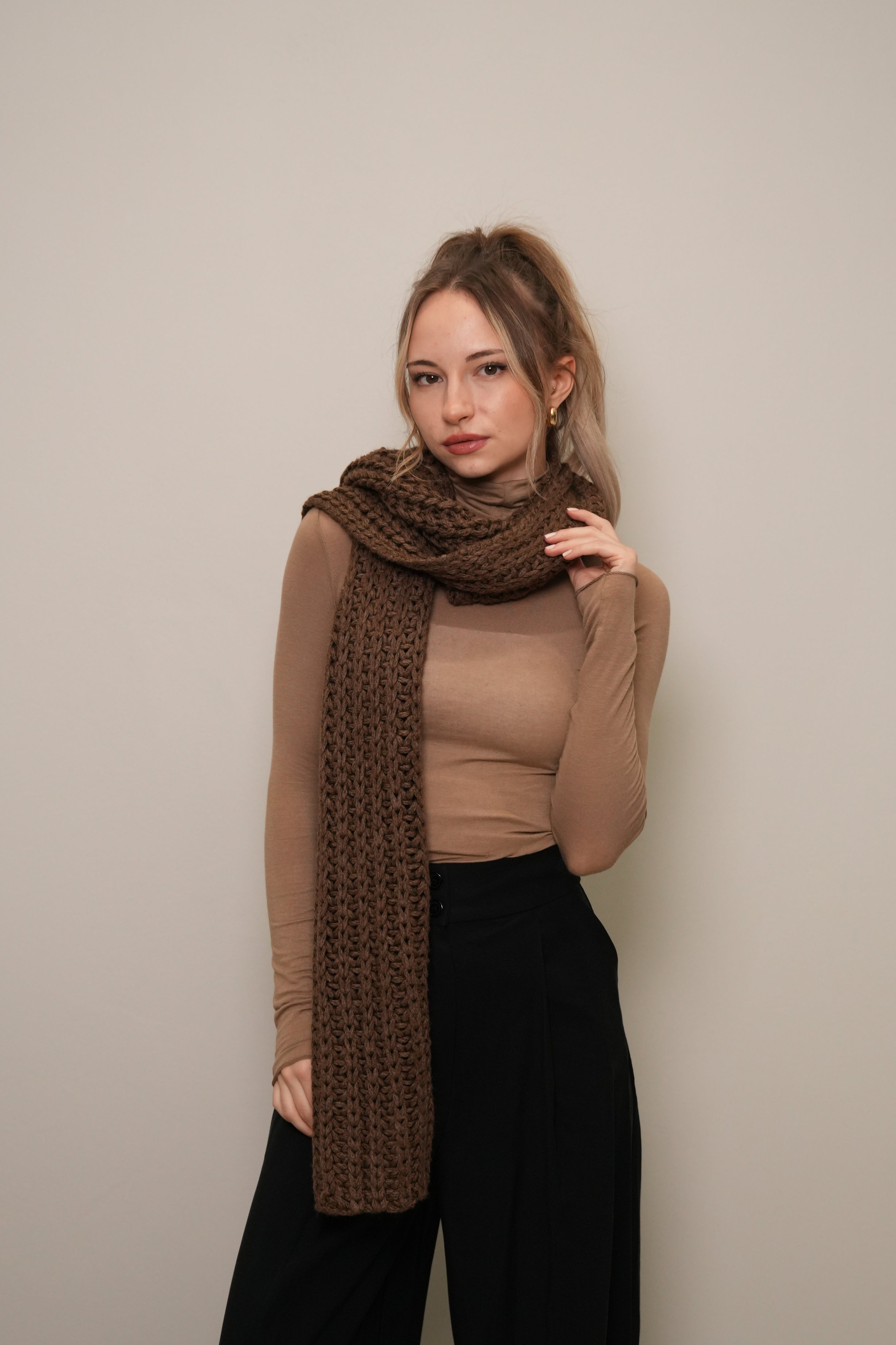 Kalın Örgü Yün Atkı – Kahverengi