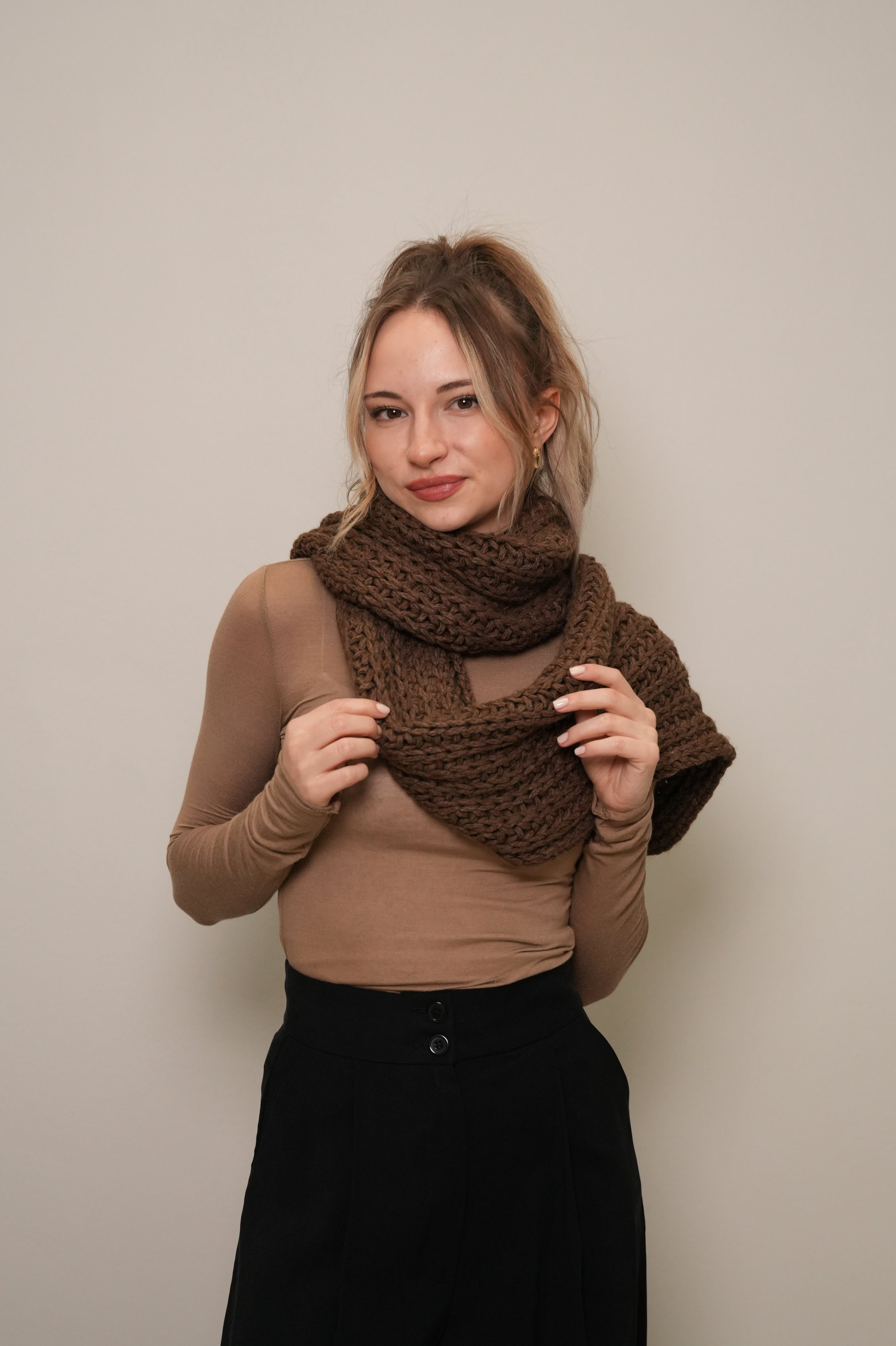 Kalın Örgü Yün Atkı – Kahverengi