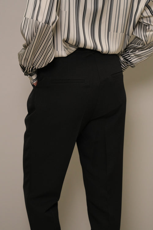 Siyah Yüksek Bel Pensli Klasik Kumaş Pantolon