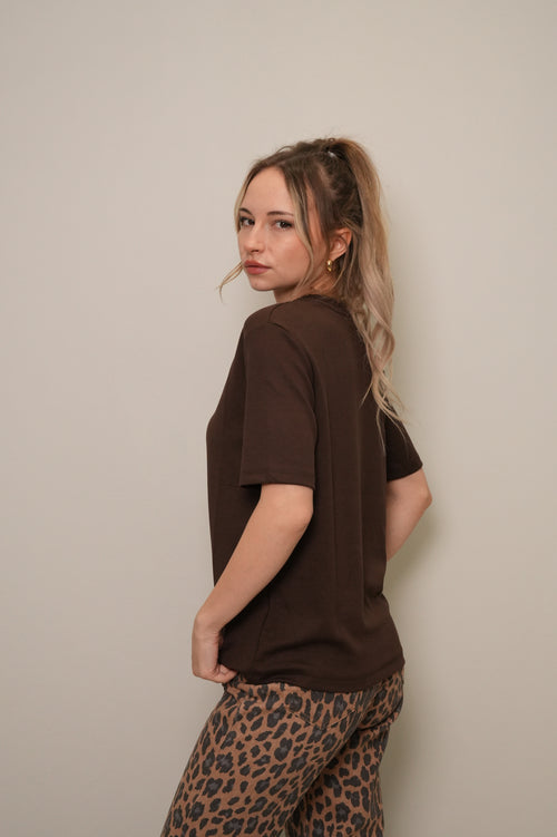 Kadın Basic Düz Kesim Kısa Kollu Tişört – Kahverengi
